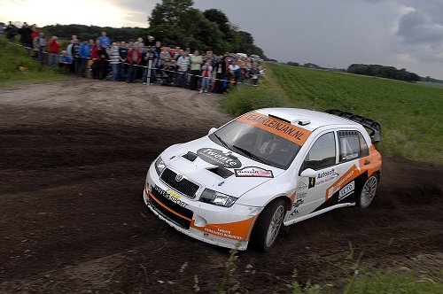 Team Kleinjan met rallykanon in seizoensopener